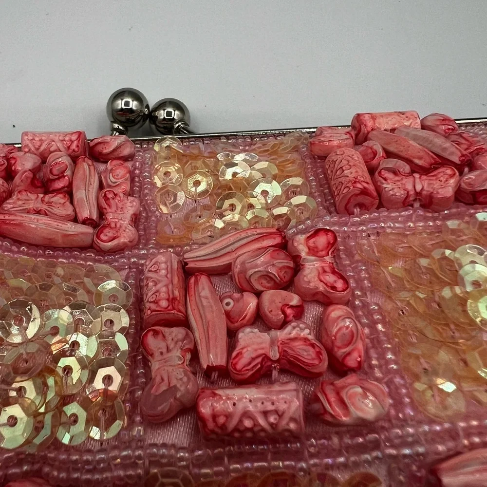 Beaded Pink Sequin Kisslock Clutch - Picture 4 of 9